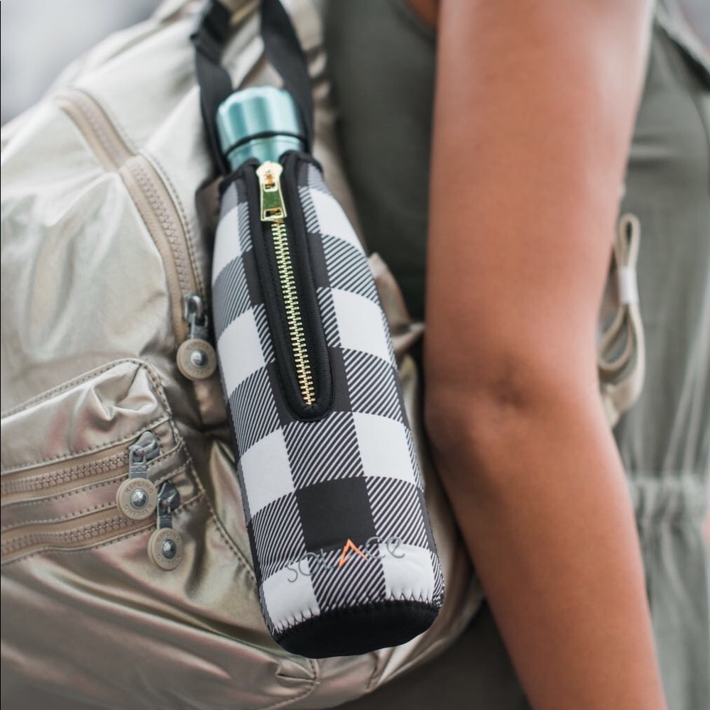 Swell bottle carrier and holder- 17 oz